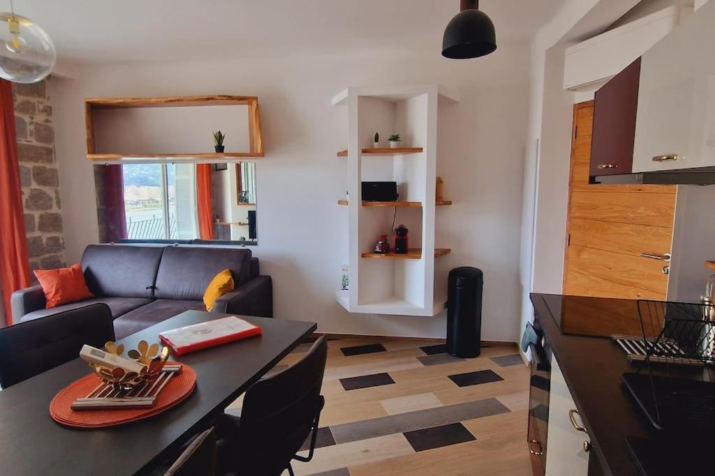 Magnifique Appartement Avec Balcon Vue Mer A L'Entree D'Ajaccio Ajaccio  Eksteriør billede