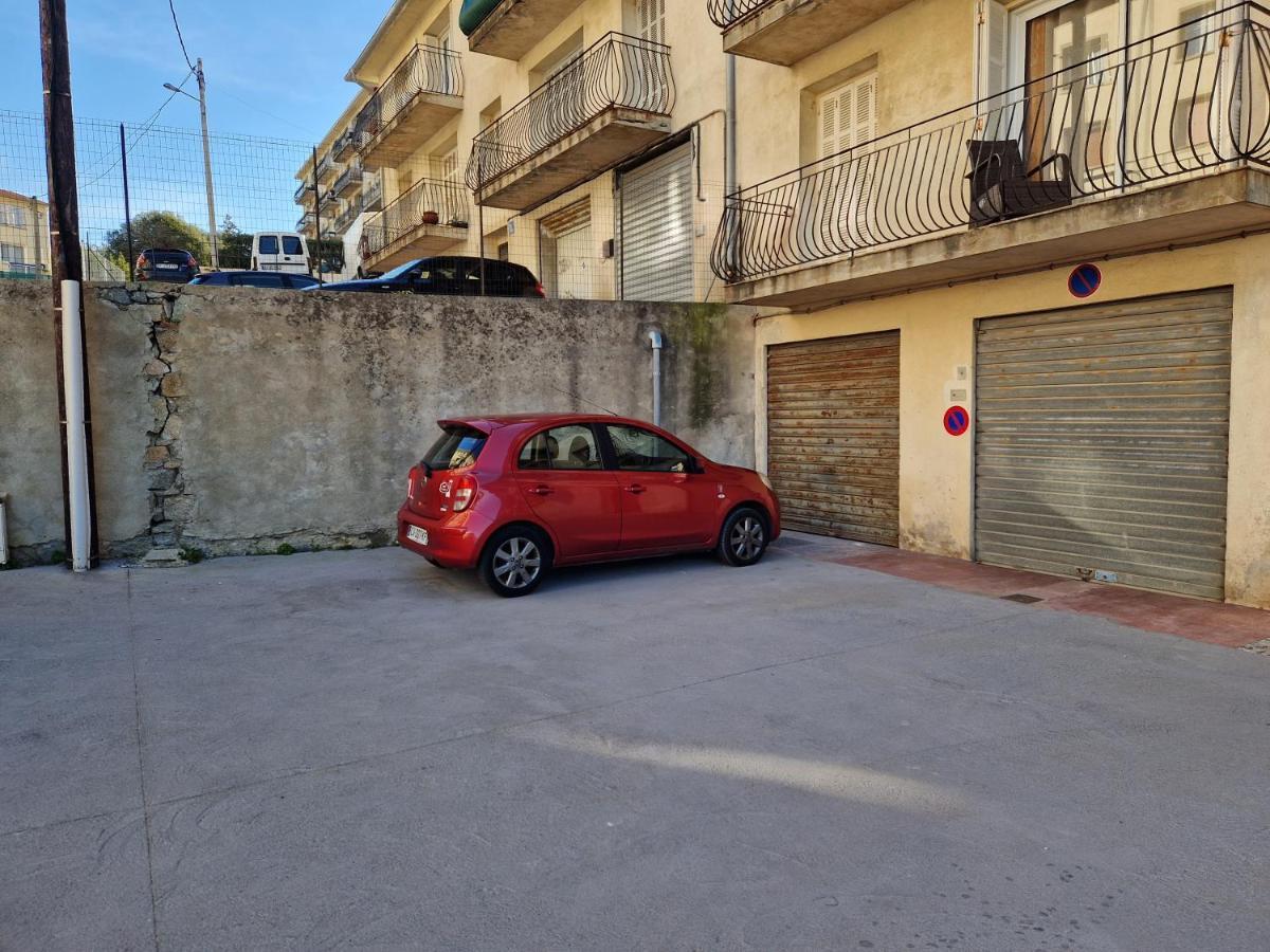 Magnifique Appartement Avec Balcon Vue Mer A L'Entree D'Ajaccio Ajaccio  Eksteriør billede
