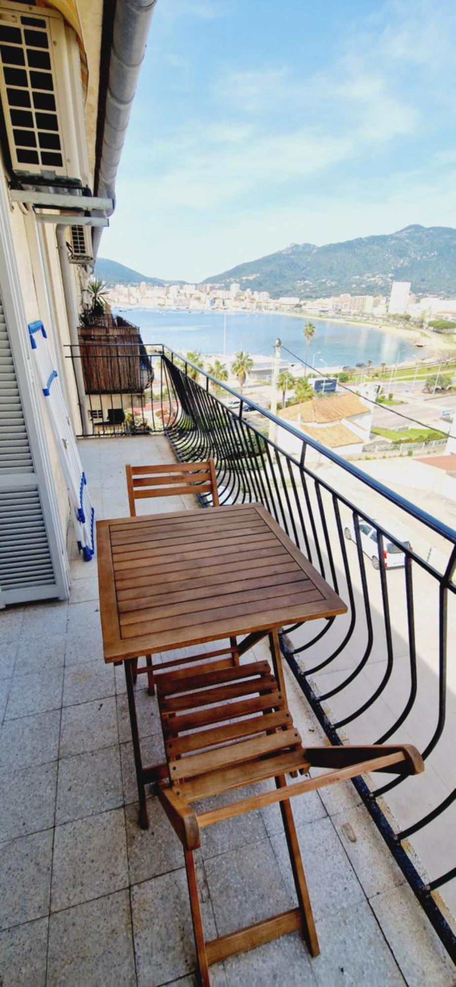 Magnifique Appartement Avec Balcon Vue Mer A L'Entree D'Ajaccio Ajaccio  Eksteriør billede